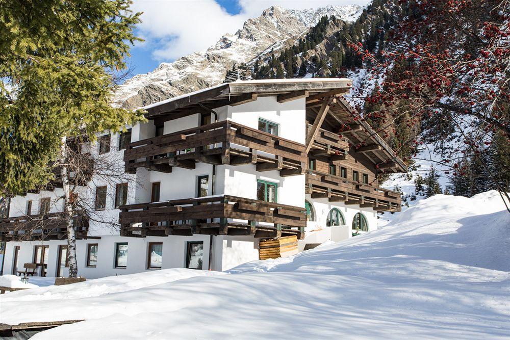 Natur Residenz Anger Alm - Adults Only Sankt Leonhard im Pitztal Exterior photo